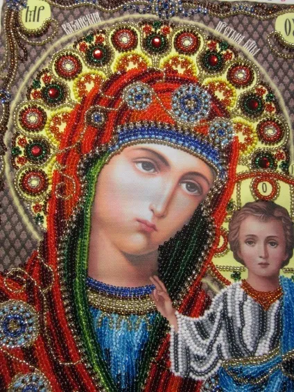 Вишиваємо бісером в техніці рядковий шов (бісером) Вишиваємо бісером в техніці рядковий шов