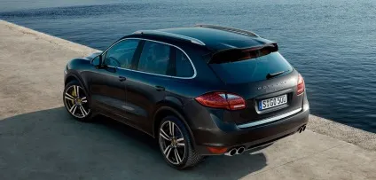 Тест-драйв суперкарів porsche cayenne turbo і bmw x5 m