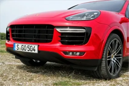 Тест-драйв bmw x5 m проти porsche cayenne turbo s (автомобілі) Тест-драйв bmw x5 m проти porsche cayenne turbo s