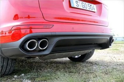 Тест-драйв bmw x5 m проти porsche cayenne turbo s (Porsche Cayenne Turbo) Тест-драйв bmw x5 m проти porsche cayenne turbo s