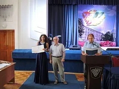 Вручення дипломів бакалаврам ХТФ