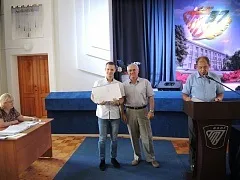 Вручення дипломів бакалаврам ХТФ