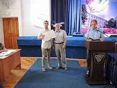 Вручення дипломів бакалаврам ХТФ