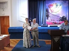 Вручення дипломів бакалаврам ХТФ