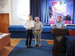 Вручення дипломів бакалаврам ХТФ