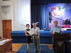 Вручення дипломів бакалаврам ХТФ