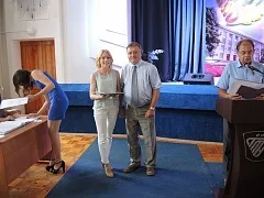 Вручення дипломів бакалаврам ХТФ