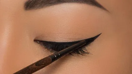Всі види стрілок і підводки очей в уроках від make up for ever, girlsarea (чорна підводка) Всі види стрілок і підводки очей в уроках від make up for ever, girlsarea