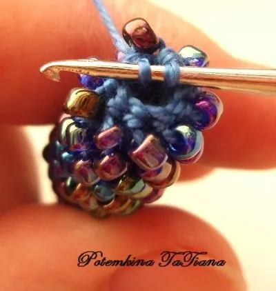 В'язаний джгут з бісеру гачком - ярмарок майстрів - ручна робота, handmade (Ірис великий бісер) В'язаний джгут з бісеру гачком - ярмарок майстрів - ручна робота, handmade