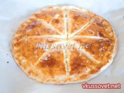 Хачапурі з листкового тіста, рецепт з фото покроковий (збийте одне яйце) Хачапурі з листкового тіста, рецепт з фото покроковий