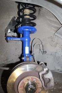 Заміна опор і стійок передньої підвіски лада-пріора, engine start (буфер стиснення пилюжником) Заміна опор і стійок передньої підвіски лада-пріора, engine start