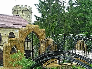 Замок підступності й любові в Кисловодську адреса, координати, як дістатися, історія, опис