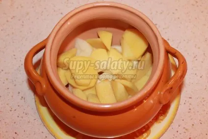 Запечений картопля в горщиках з сосисками (горщиках) Запечений картопля в горщиках з сосисками