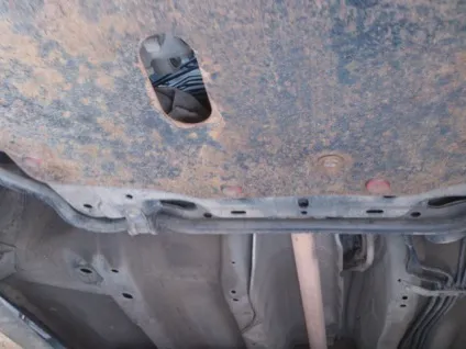 Заміна масла в двигуні honda civic 4d (перевірити рівень масла) Заміна масла в двигуні honda civic 4d