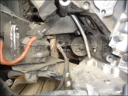 Заміна або зняття двигуна audi c4 2 (заміна) Заміна або зняття двигуна audi c4 2
