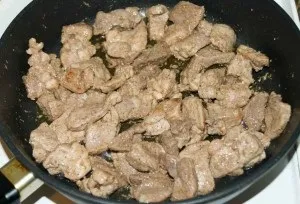 Смажена картопля з м'ясом (м'ясом) Смажена картопля з м'ясом