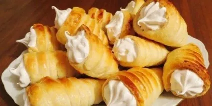 Заварний білковий крем класичний і інші рецепти з фото (білковий заварний крем рецепт з фото) Заварний білковий крем класичний і інші рецепти з фото
