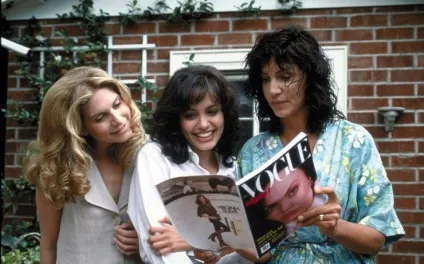 10 Фільмів з Анджеліною Джолі, які потрібно побачити, журнал cosmopolitan (які) 10 Фільмів з Анджеліною Джолі, які потрібно побачити, журнал cosmopolitan
