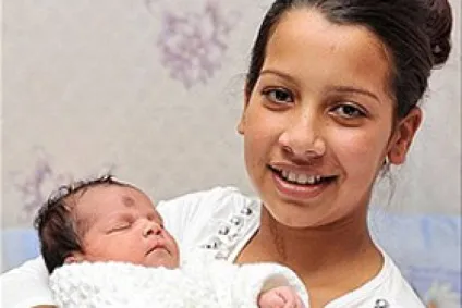 11-Літня наречена народила прямо на весіллі (в'язниці спокушання неповнолітньої) 11-Літня наречена народила прямо на весіллі
