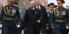 Кремль прокоментував скасування повітряного параду над червоною площею (параду) Кремль прокоментував скасування повітряного параду над червоною площею