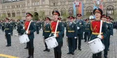 Кремль прокоментував скасування повітряного параду над червоною площею (параду) Кремль прокоментував скасування повітряного параду над червоною площею