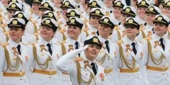 Кремль прокоментував скасування повітряного параду над червоною площею (параду) Кремль прокоментував скасування повітряного параду над червоною площею