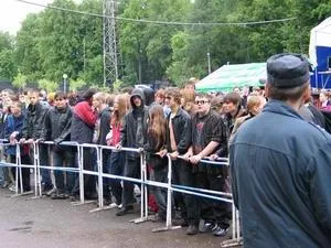 Натовпом можна маніпулювати, вважаю психологи (психологія) Натовпом можна маніпулювати, вважаю психологи