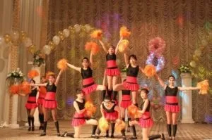 Акробатичні піраміди для школярів