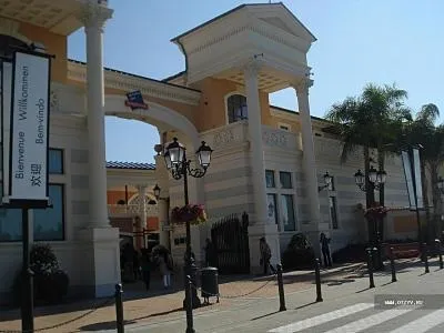 Аутлет кастель романо (castel romano designer outlet) (розповіді мандрівників) Аутлет кастель романо (castel romano designer outlet)