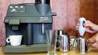 Автоматичний спінювач молока - навіщо він потрібен, і як його вибрати