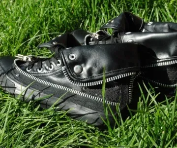 Балетки з шипами 1