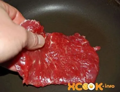 Біфштекс на сковороді - рецепт з покроковими фото, як правильно смажити (рецепт) Біфштекс на сковороді - рецепт з покроковими фото, як правильно смажити