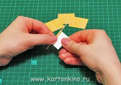 Паперова сходи в лялькові апартаменти (сходи) Паперова сходи в лялькові апартаменти