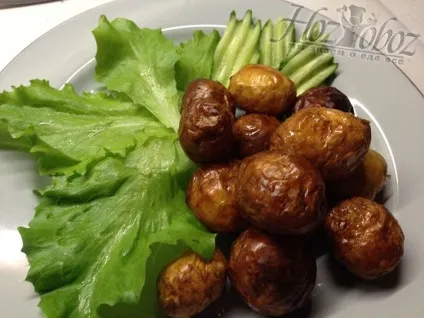 Цілком запечена картопля в духовці, рецепт з фото, хозобоз - ми знаємо про їжу все (фото) Цілком запечена картопля в духовці, рецепт з фото, хозобоз - ми знаємо про їжу все