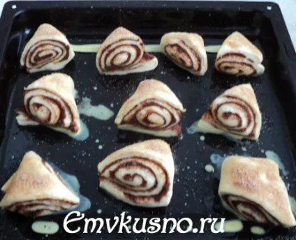 Булочки з корицею і маком - емвкусно (булочки) Булочки з корицею і маком - емвкусно