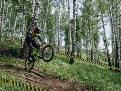 Чим зайнятися у вихідні поганяти на квадроциклах, відвідати старий храм, пограти в пейнтбол - (квадроцикли) Чим зайнятися у вихідні поганяти на квадроциклах, відвідати старий храм, пограти в пейнтбол -