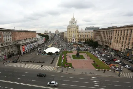 Тверська - головна вулиця Москви (Повертаємося Тверську вулицю) Тверська - головна вулиця Москви