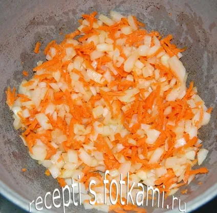Тушкована капуста з грибами - рецепт з фото крок за кроком (грибами) Тушкована капуста з грибами - рецепт з фото крок за кроком