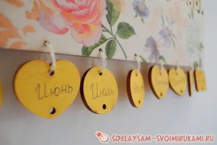 Декорування сімейного календаря, майстер-клас своїми руками (своїми) Декорування сімейного календаря, майстер-клас своїми руками