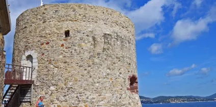 Пам'ятки сен-стежці (st-tropez), блакитний берег франції (г сен-стежці) Пам'ятки сен-стежці (st-tropez), блакитний берег франції