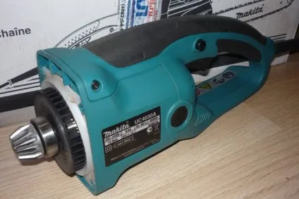 Електропила makita uc4030a (makita) Електропила makita uc4030a