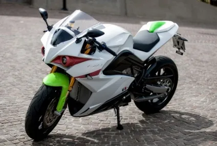 Energica ego superbike - електробайк, який ввібрав в себе силу і красу - мій мотоцикл (energica) Energica ego superbike - електробайк, який ввібрав в себе силу і красу - мій мотоцикл