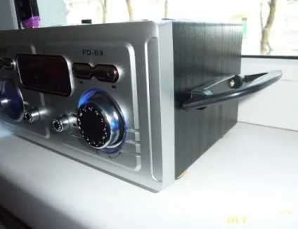 Fd-b9 stylish hifi digital multimedia speaker portable card loudspeaker fm radio (silver)