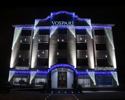 Фасадне освітлення будівель види підсвічування фасаду (опис і фото), підбір світильників і