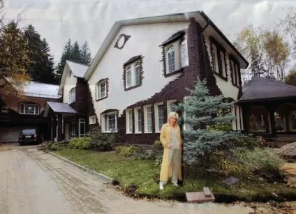 Де живе Ірина Аллегрова, заміський будинок в Ватутінках (ірина) Де живе Ірина Аллегрова, заміський будинок в Ватутінках