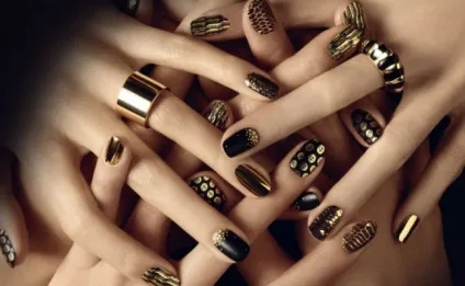 Голлівудський манікюр minx в домашніх умовах (фото відео) (домашніх) Голлівудський манікюр minx в домашніх умовах (фото відео)