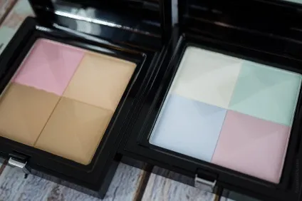 Givenchy prisme visage огляд, Свотч