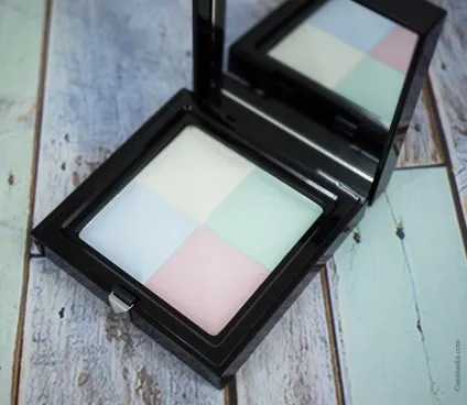Givenchy prisme visage огляд, Свотч