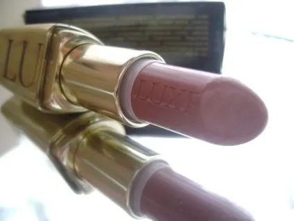 Губна помада avon luxe (відтінок № 02210 nude slip) - відгуки, фото і ціна (помада для губ в стик) Губна помада avon luxe (відтінок № 02210 nude slip) - відгуки, фото і ціна
