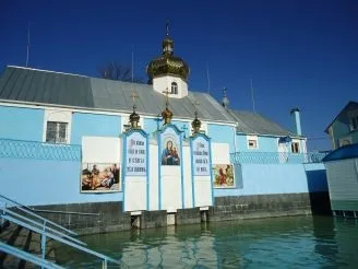 Джерело святий Анни, Онишківці